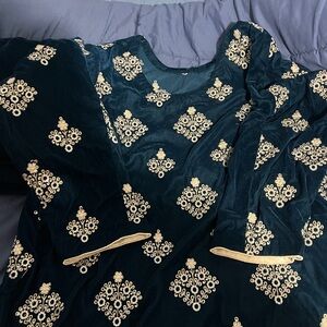 Elegant Gold Embroidered Long Sleeve Dress